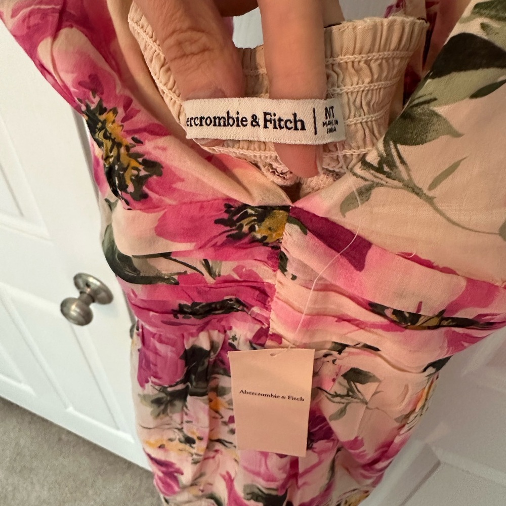 Abercrombie & Fitch Tiered Ruffle Maxi Dress - Picture 4 of 5